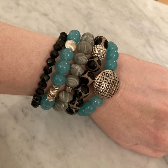 🔸NWT🔸 Gemstone Beaded Bracelet Set - Picture 5 of 16